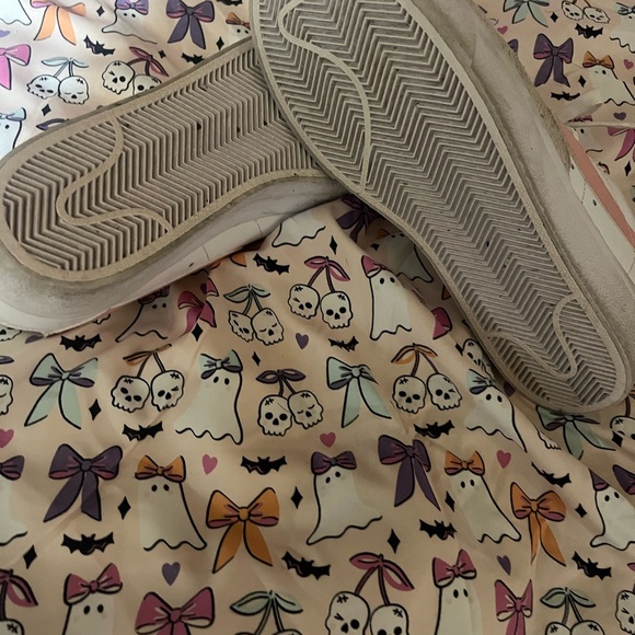 Nike White and Pink Women's Sneakers - Picture 5 of 5